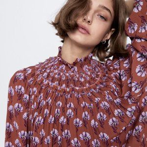 NWT Zara floral long sleeve blouse with elastic cuffs S
